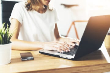 How to Make a Living As an Online Writer - Elna Cain