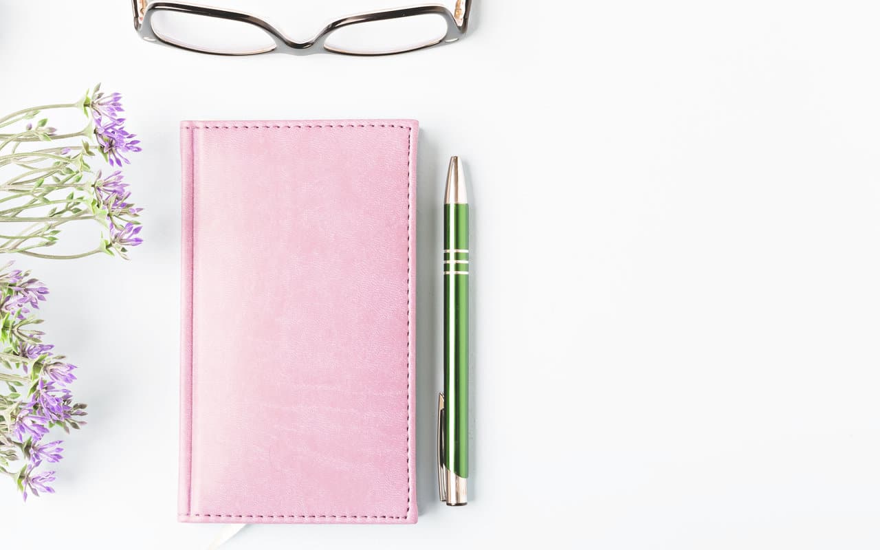 Writing Under a Pen Name (Using a Pseudonym to Freelance Write) Elna Cain